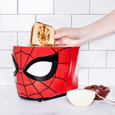 Uncanny Brands Marvel's Spiderman Halo Tostadora – Brinda la máscara de Spidey's en tu pan